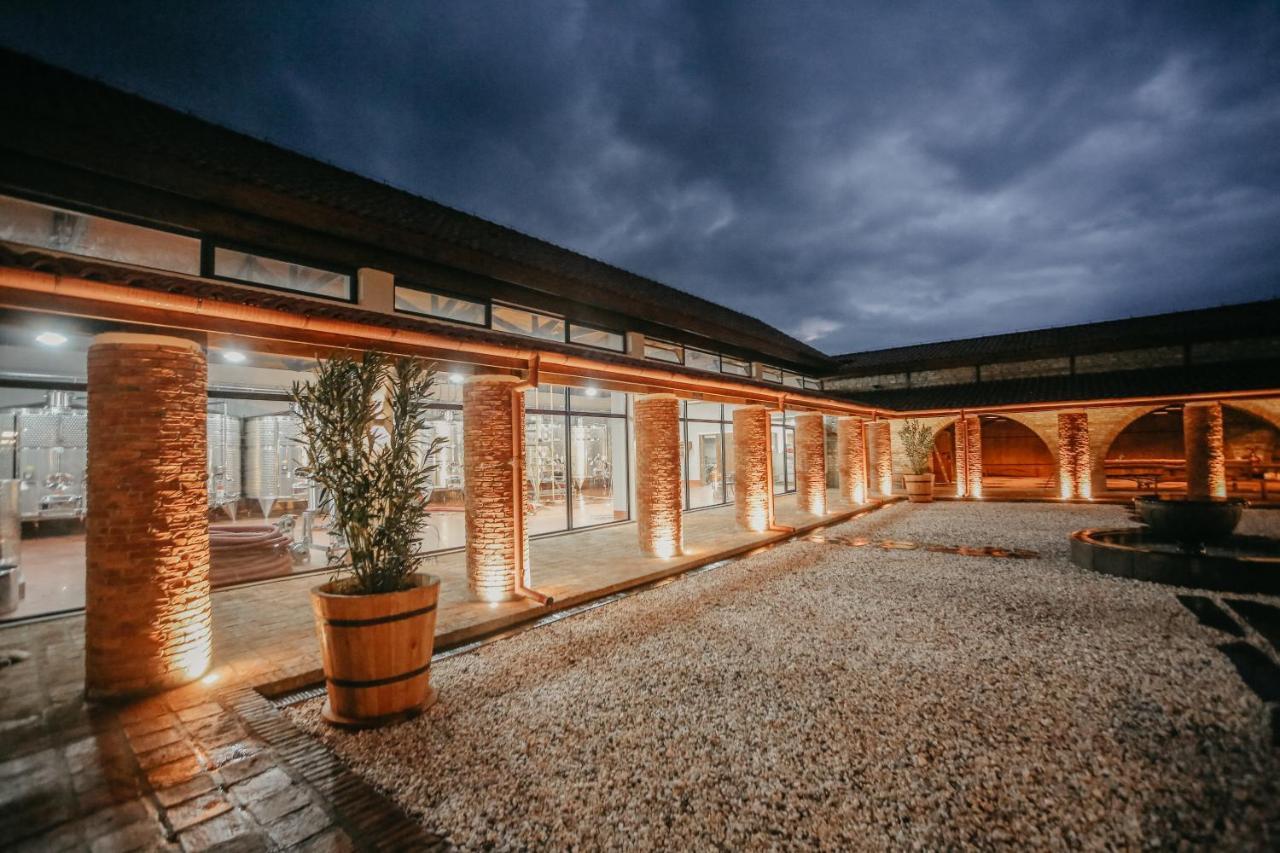 Chateau Mosmieri Hotel & Winery Telavi Exterior photo
